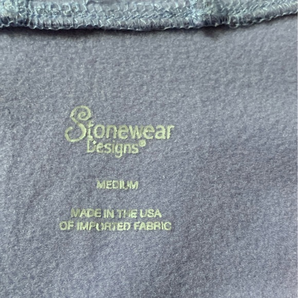 Stoneware Designs 1/4 zip with hood - Picture 2 of 4